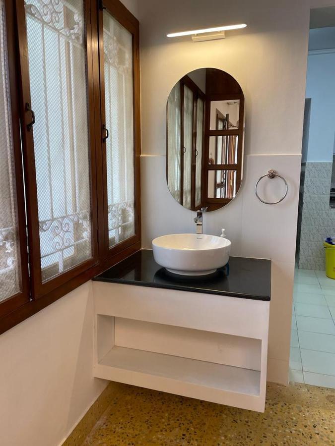 Hanu Reddy Residences - Nawab Habibullah Avenue Chennai Exterior photo
